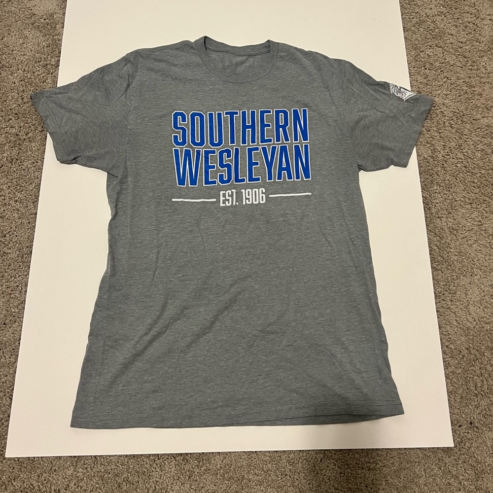 Men’s Southern Weslyan University Warriors Gray T-shirt Central, South Carolina